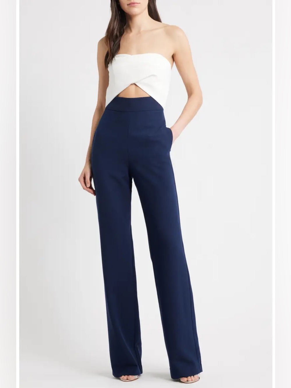 Jada Strapless Wide Leg Jumpsuit
Black Halo